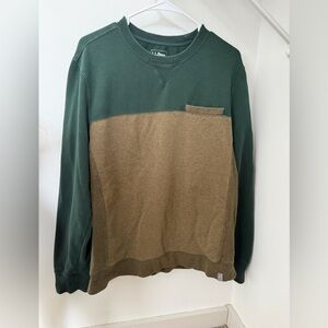 L.L. Bean Men's Two Toned Crewneck Pull-over, Size L